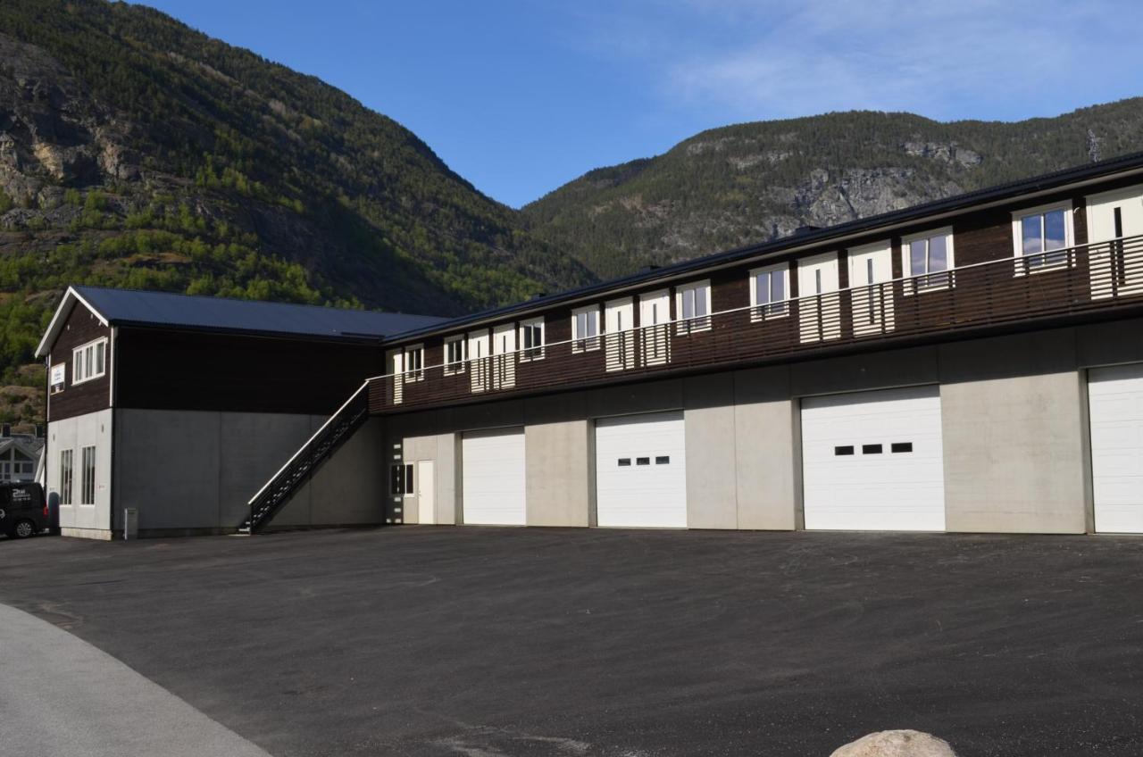 Einemo Apartments Lærdalsøyri Extérieur photo